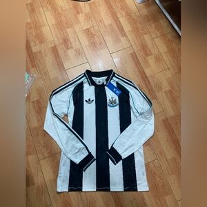adidas Originals Newcastle United 2025/26 Lifestyle Long Sleeve Jersey Size M